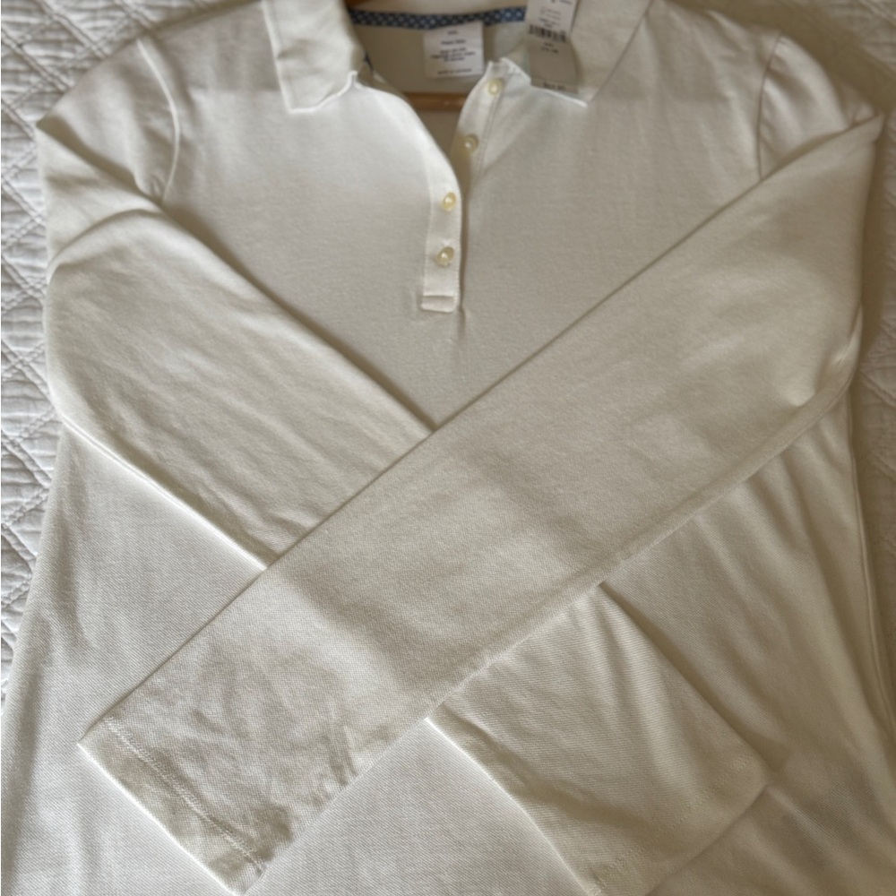 GAP White Long Sleeve Tee Classic Style